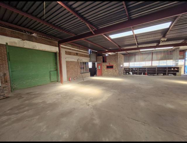 12,000M² WAREHOUSE TO LET IN GERMISTON CENTRAL
